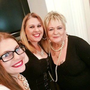 Meet your Posher, Rhoni